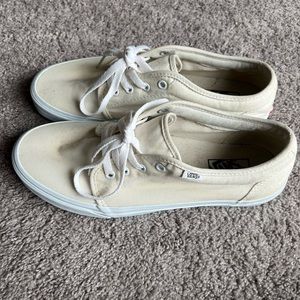 Vans 106 Mens in Cream